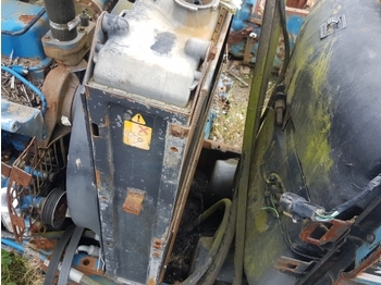 مبرد المحرك - جرار Ford 8340, 40 Series Engine Water Cooling Radiator 82015105, 82015099: صورة 2