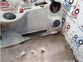 الكابينة والداخلية Massey Ferguson 9306, Th Series Cab Interior Panel 3971870m1, 3971065m1: صورة 5