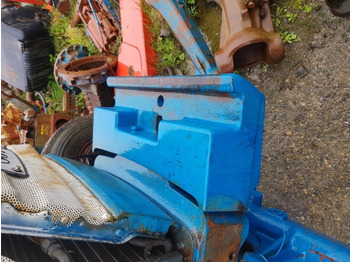 الإطارات والجنوط - الآلات الزراعية New Holland,ford 8710, 7910, Tw, 30 Serie, Main Weight Carrier Block E0nn3n241aa: صورة 2