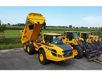 شاحنة قلاب مفصلية VOLVO A30G