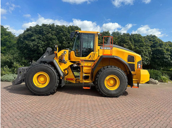 اللودر بعجل VOLVO L180H
