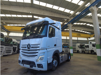 وحدة جر MERCEDES-BENZ Actros 1845