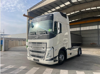 وحدة جر VOLVO FH 460