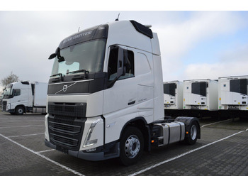 وحدة جر VOLVO FH 500