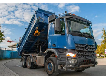 شاحنة قلاب Mercedes-Benz Arocs 2652 6x4 – Wywrotka trójstronna Meiller z Bordmatik (Euro 6): صورة 2