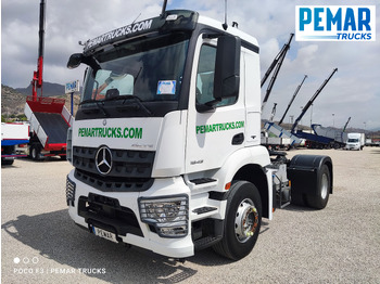 وحدة جر MERCEDES-BENZ Arocs 1843