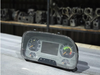 لوحة القيادة - شاحنة MERCEDES-BENZ ACTROS - EURO IV: صورة 4