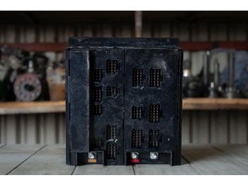 فيوز - شاحنة MERCEDES-BENZ ATEGO II: صورة 3