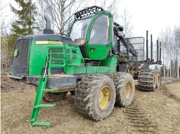 حافلة الغابات JOHN DEERE
