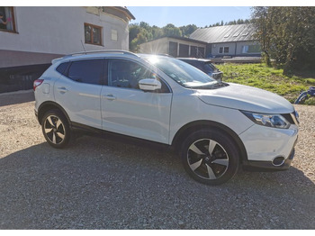 سيارة دفع رباعي Nissan Qashqai 1.2 DIG-T N-Connecta EU6: صورة 3