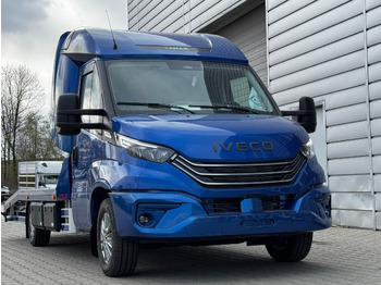 شاحنة التوصيل IVECO Daily 35s18
