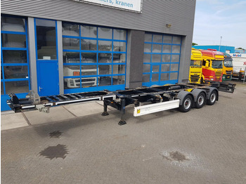 نصف مقطورة لنقل الحاويات RENDERS