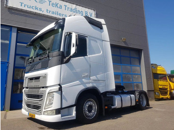 وحدة جر VOLVO FH 420