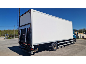 شاحنة مقفلة Volvo FL260 4X2: صورة 3