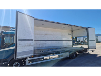 شاحنة مقفلة Volvo FL260 4X2: صورة 5