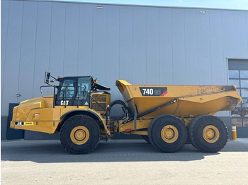 شاحنة قلاب مفصلية CATERPILLAR 740