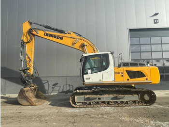 حفار زحاف LIEBHERR R 926