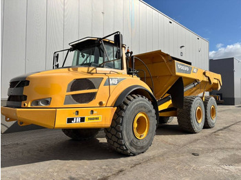 شاحنة قلاب مفصلية VOLVO A40F