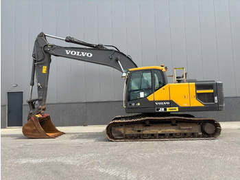 حفار زحاف VOLVO EC220EL