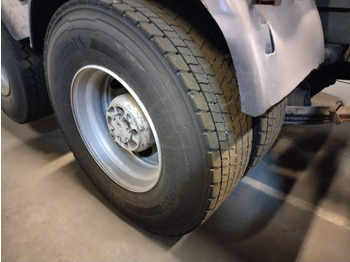 Volvo F12 6x2 ketjulaitteilla, Museointiin  Volvo F12 6x2 ketjulaitteilla, Museointiin: صورة 4