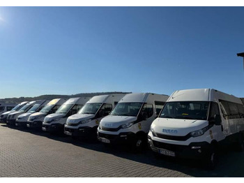 حافلة صغيرة IVECO Daily