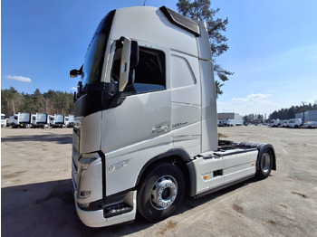 وحدة جر VOLVO FH 500