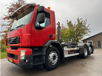شاحنة ذات خطاف VOLVO FE 320