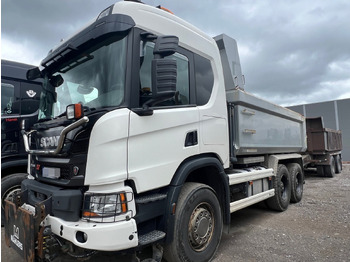 شاحنة قلاب SCANIA P