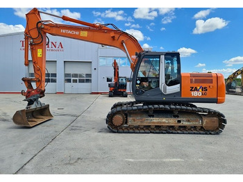 حفار زحاف HITACHI ZX180