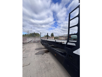 نصف مقطورة نقل السيارات