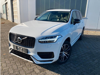 سيارة دفع رباعي VOLVO