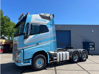 وحدة جر VOLVO FH16 750