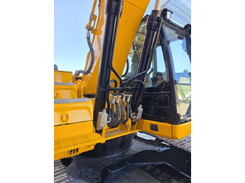 حفار زحاف JCB 220X L4F: صورة 5