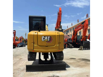 حفارة CATERPILLAR 306E2