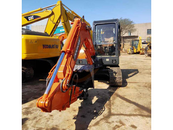 حفار زحاف DOOSAN DH60