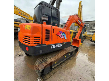 حفار زحاف DOOSAN DH60
