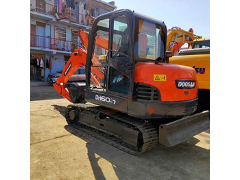 حفار زحاف Awesome Performance Korea Imported Small Scale Used Doosan Dh60 Excavator in Shanghai: صورة 2