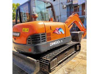حفار زحاف Awesome Performance Korea Imported Small Scale Used Doosan Dh60 Excavator in Shanghai: صورة 4