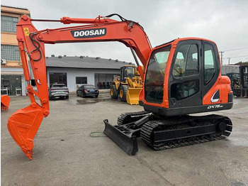 حفار زحاف Doosan DX75-9C Used Excavator Crawler Second Hand Korean Engine DX75-9C Small Digger for Home or Farm: صورة 4
