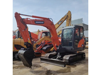 حفارة DOOSAN DH55