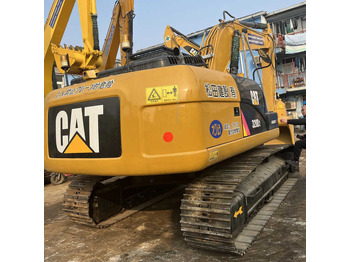 حفار زحاف CATERPILLAR 320D