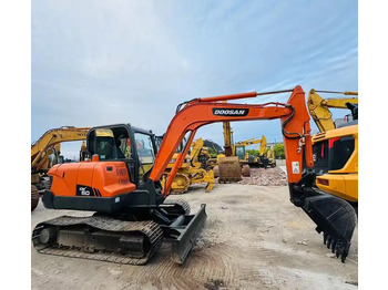 حفار زحاف Nice Performance 6t Small Used Excavator,Original Korea Doosan Used Excavators Doosan Dx60 For Sale In Shanghai: صورة 3