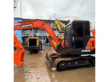 حفارة DOOSAN DH55