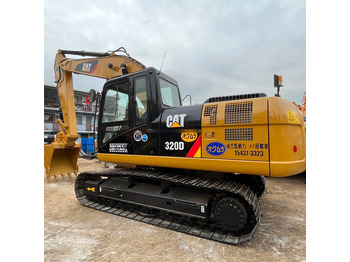 حفار زحاف CATERPILLAR 320D2