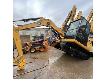 حفار زحاف CATERPILLAR 306E2