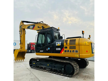 حفار زحاف CATERPILLAR 320D2
