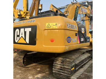 حفار زحاف CATERPILLAR 320D