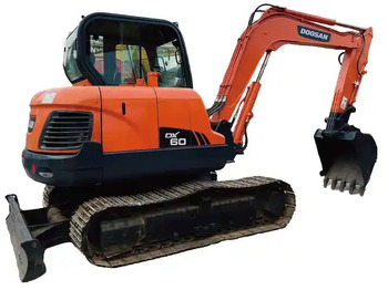 حفار زحاف DOOSAN DX60