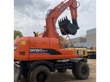 حفار زحاف DOOSAN DH150