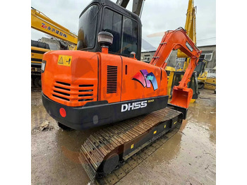 حفار زحاف DOOSAN DH60-7